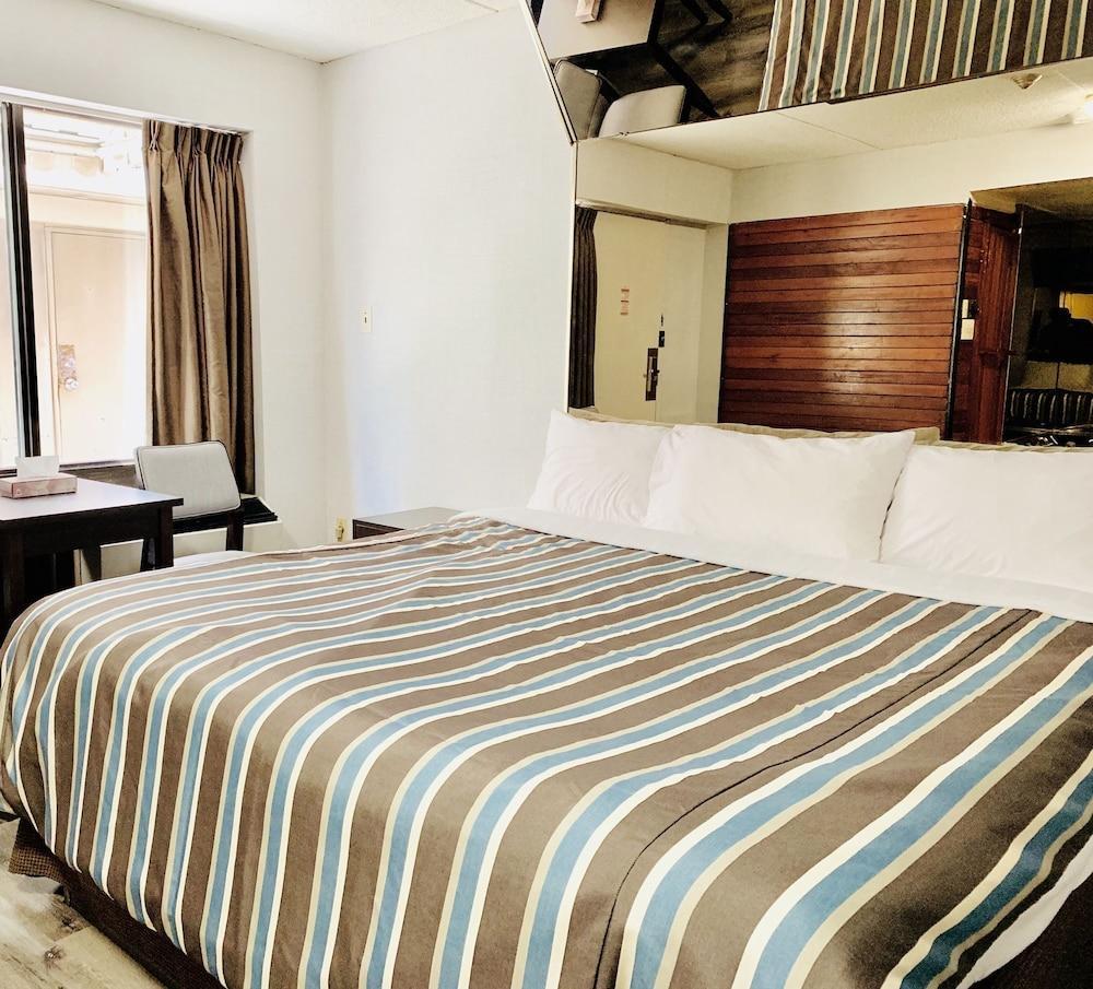 Deluxe Inn Toronto Ngoại thất bức ảnh